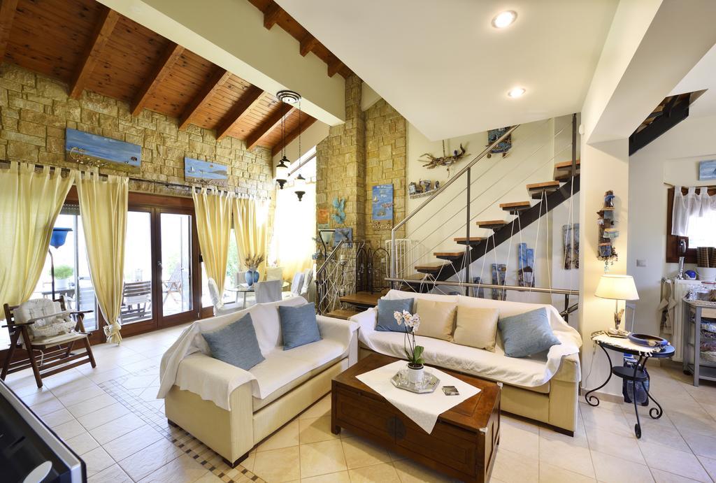 Beautiful Sani Villa Exterior foto